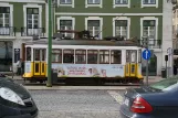 Lissabon Straßenbahnlinie 12E mit Triebwagen 563 am Praça da Figueira (2013)