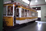 Lissabon Triebwagen 330 im Museu da Carris (2003)