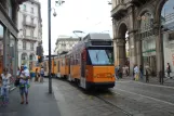 Mailand Straßenbahnlinie 12 mit Gelenkwagen 4990 auf Via Giuseppe Mazzini (2016)