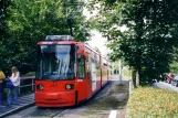 Mainz Straßenbahnlinie 51 mit Niederflurgelenkwagen 212 am Poststraße (2003)