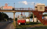 Mariupol Straßenbahnlinie 5 mit Triebwagen 948 am Pravoberezhna (2012)