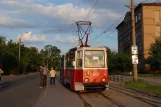 Mariupol Straßenbahnlinie 5 mit Triebwagen 948 am Rizdviana (2012)
