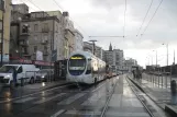 Neapel Straßenbahnlinie 4 mit Niederflurgelenkwagen 1112 am Vespucci - Garibaldi (2014)