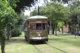 New Orleans Linie 12 St. Charles Streetcar mit Triebwagen 937 auf S. Carrollton Avenue (2010)