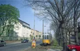 Nordhausen Straßenbahnlinie 2 mit Gelenkwagen 76 auf Grimmelallee (2001)