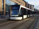 Odense Letbane mit Niederflurgelenkwagen 04 "Strømmen" am Hauptbahnhof (2023)