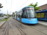 Oslo Straßenbahnlinie 18 mit Niederflurgelenkwagen 446 am Grefsen (2024)