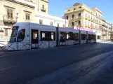 Palermo Straßenbahnlinie 1 mit Niederflurgelenkwagen 01 am Bahnhof Centrale (2022)
