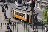 Porto Straßenbahnlinie 22 mit Triebwagen 218 auf Praça da Batalha (2016)