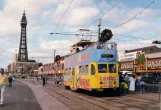 Postkarte: Blackpool Straßenbahnlinie T1 mit Museumswagen 706 nahe bei North Pier (1989)