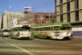 Postkarte: San Francisco E-Embarcadero Steetcar mit Triebwagen 1008 auf Market Street (1969)