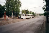 Prag Straßenbahnlinie 18 mit Triebwagen 7194 am Prašný most (2001)