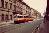 Prag Straßenbahnlinie 19 mit Triebwagen 6102 auf Sokolovská (1983)