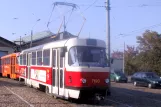 Prag Triebwagen 7190 vor Vozovna Střešovise (2005)