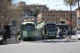 Rom Straßenbahnlinie 19 mit Gelenkwagen 7081 am Risorgimento S.Pietro Vorderansicht (2010)