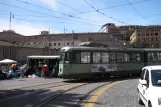 Rom Straßenbahnlinie 19 mit Gelenkwagen 7081 auf Piazza Risorgimento (2010)