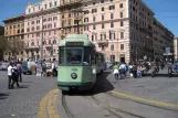 Rom Straßenbahnlinie 19 mit Gelenkwagen 7109, die Vorderseite Risorgimento S.Pietro (2010)