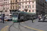 Rom Straßenbahnlinie 19 mit Niederflurgelenkwagen 9012 am Risorgimento S.Pietro (2010)
