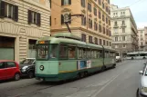 Rom Straßenbahnlinie 5 mit Gelenkwagen 7077 am Termini Farini (2016)