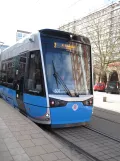 Rostock Zusätzliche Linie 2 mit Niederflurgelenkwagen 601, die Vorderseite Lange Str. (2015)