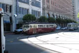 San Francisco F-Market & Wharves mit Triebwagen 1007 auf Steuart Street (2010)