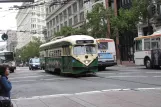 San Francisco F-Market & Wharves mit Triebwagen 1062 auf Market Street (2010)