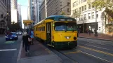 San Francisco F-Market & Wharves mit Triebwagen 1071 am Market Street & Kearny Street (2018)