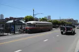 San Francisco F-Market & Wharves mit Triebwagen 1077 am Stockton & Beach (2010)