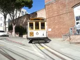 San Francisco Kabelstraßenbahn 3 vor dem Depot Washington Street (2023)
