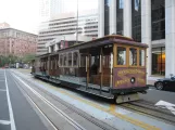 San Francisco Kabelstraßenbahn California mit Kabelstraßenbahn 60 am California & Davis (2016)