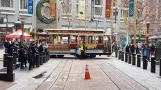 San Francisco Kabelstraßenbahn Powell-Hyde mit Kabelstraßenbahn 21 am Market & Powell (2019)