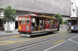 San Francisco Kabelstraßenbahn Powell-Mason mit Kabelstraßenbahn 25nah Powell & Sacramento (2010)