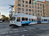 San Jose Blue Line (901) mit Niederflurgelenkwagen 911nah San Antonio (2024)