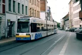 Schwerin Straßenbahnlinie 4 mit Niederflurgelenkwagen 802 am Schlossblick / IHK (2004)