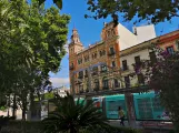 Sevilla Straßenbahnlinie T1 auf Puerta de Jerez (2023)