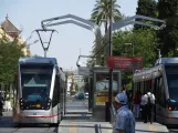 Sevilla Straßenbahnlinie T1 mit Niederflurgelenkwagen 304 am Prado De San Sebastian (2017)