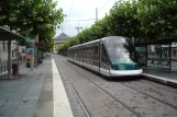 Straßburg Straßenbahnlinie C mit Niederflurgelenkwagen 1015 am Broglie (2008)