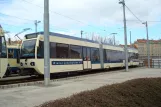 Wien Niederflurgelenkwagen 411 am Eichenstr. (2010)