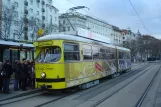 Wien Ring-Tram mit Gelenkwagen 4866 am Schwedenplatz (2014)