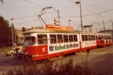 Wien Straßenbahnlinie 18 mit Gelenkwagen 4539 in der Kreuzung Neubaugürtel/Mariahilfer Straße (1982)