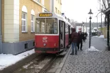 Wien Straßenbahnlinie 38 mit Beiwagen 1429 am Grinzing von hinten gesehen (2013)