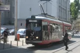 Zagreb Straßenbahnlinie 13 mit Gelenkwagen 911 auf Praška ul. (2008)
