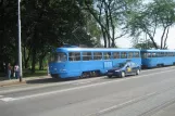 Zagreb Straßenbahnlinie 4 mit Triebwagen 463 auf Maksimirska cesta (2008)
