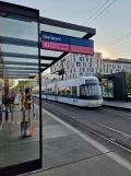 Zürich Regionallinie 12 mit Niederflurgelenkwagen 3080 am Glattpark (2023)
