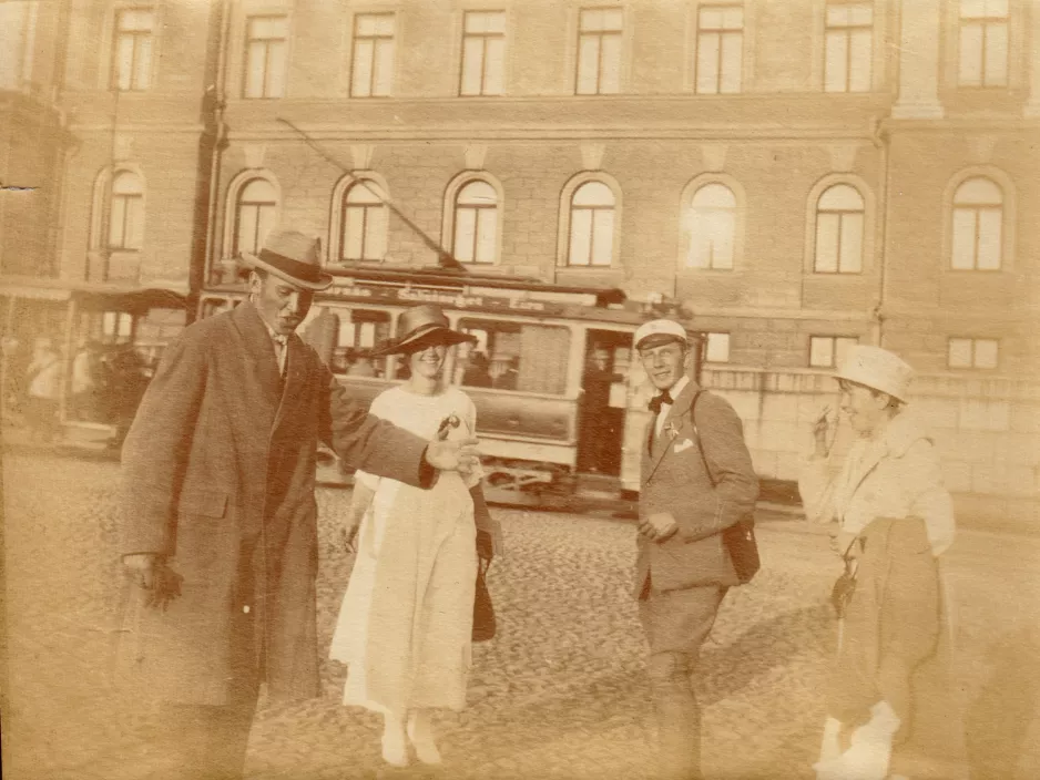 Archivfoto: Helsinki auf Pohjoisesplanadi/Norra Esplanaden (1920-1938)