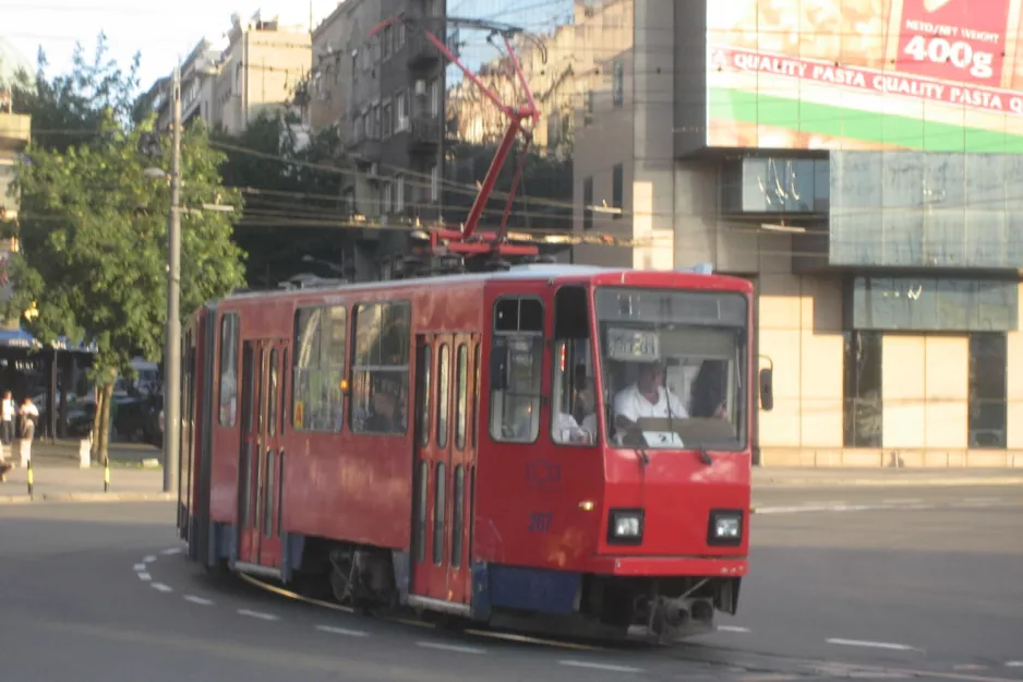 Beograd Straßenbahnlinie 2 mit Gelenkwagen 267 auf Savski Trg (2008)