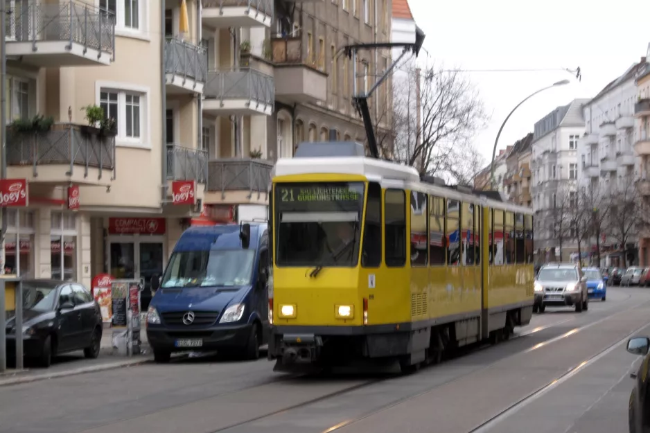 Berlin Straßenbahnlinie 21 nah Wismarplatz (2010)