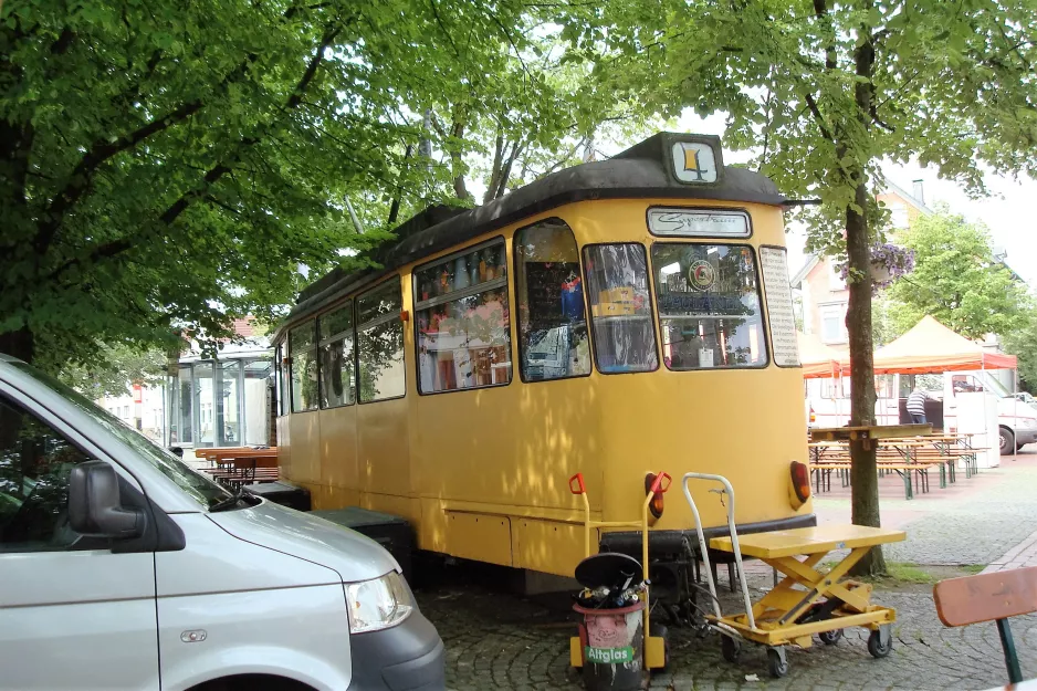 Bielefeld Triebwagen auf Siegfriedplatz (2016)