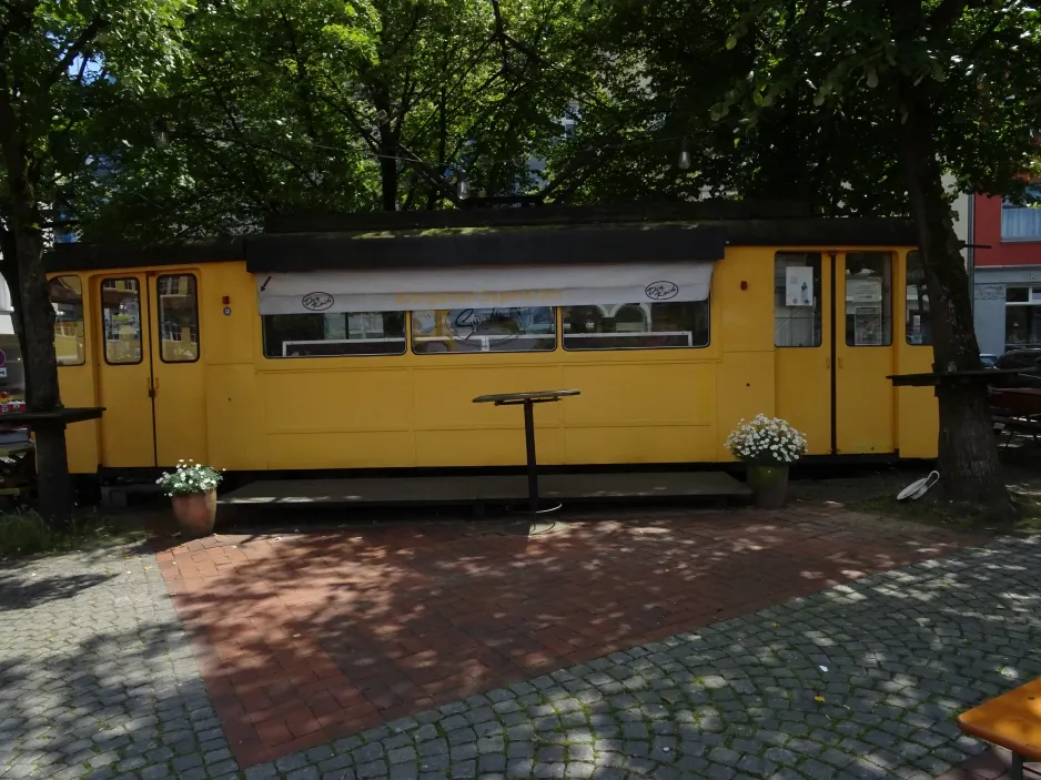 Bielefeld Triebwagen auf Siegfriedplatz (2024)