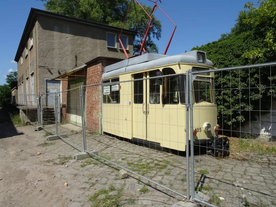 Brandenburg an der Havel Triebwagen 105 vor Straßenbahnmuseum (2024)